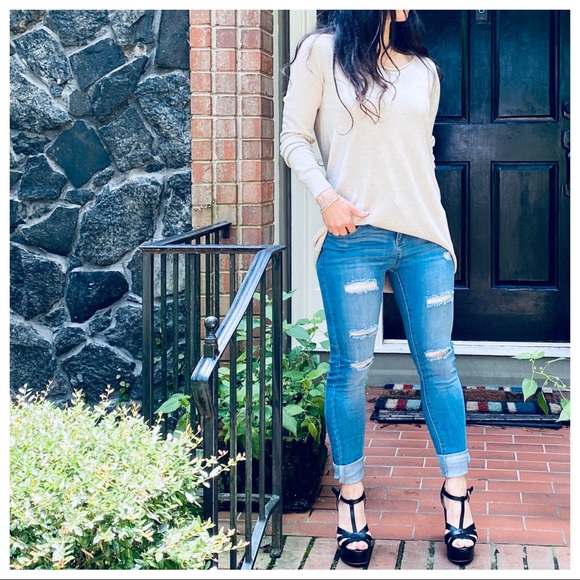 Slightly distressed skinny great fitting jeans - Picture 2 of 12